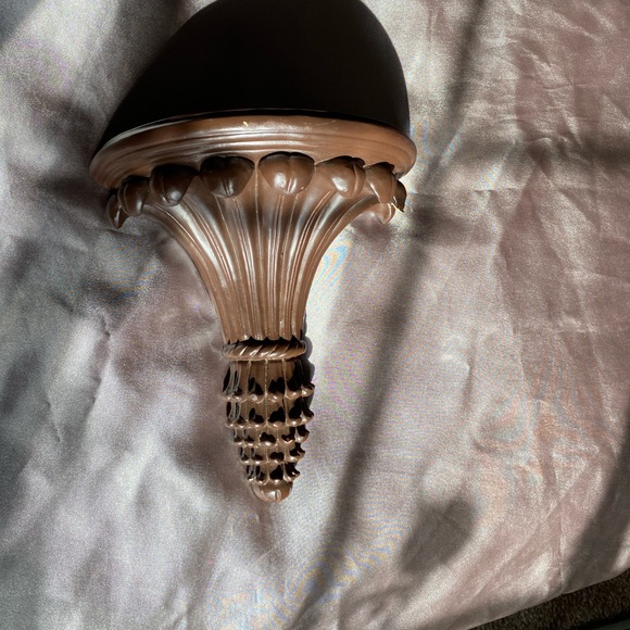 Brown and tan wall shelf - Picture 2 of 6